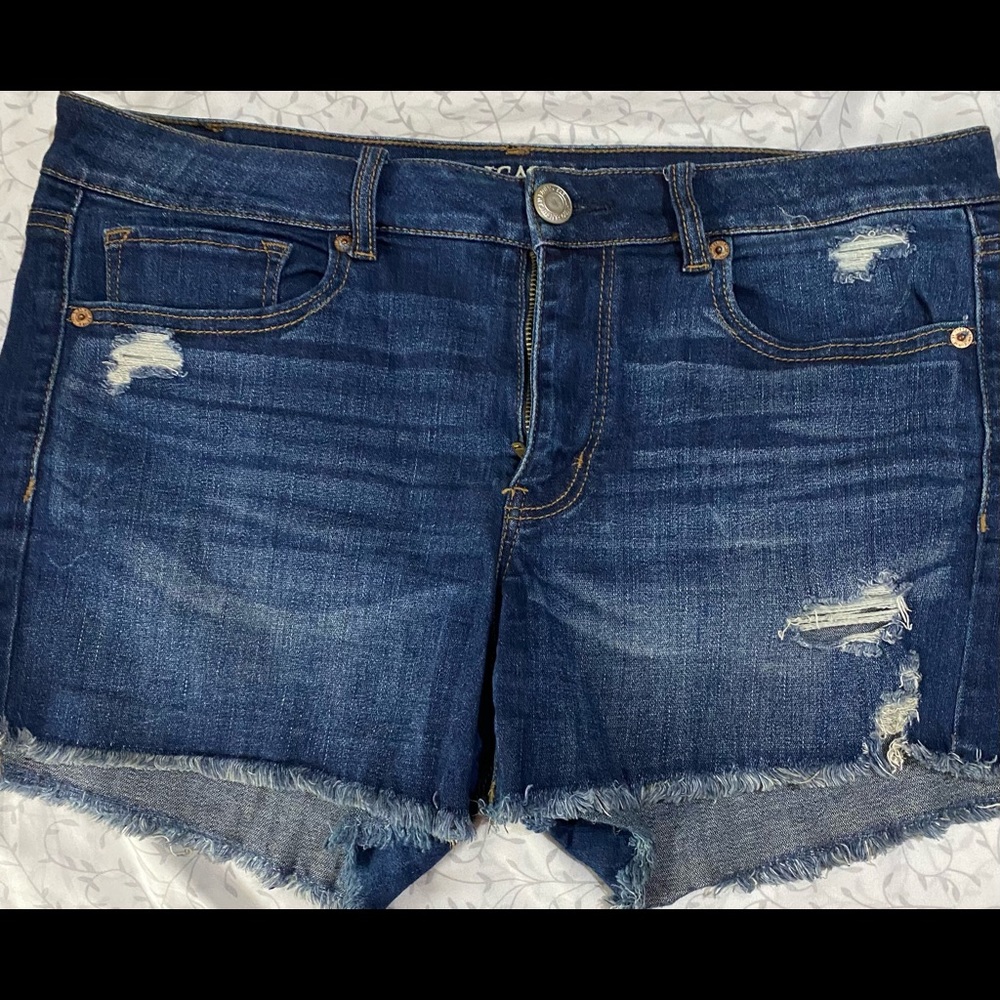 American Eagle Outfitters MIDI shorts
